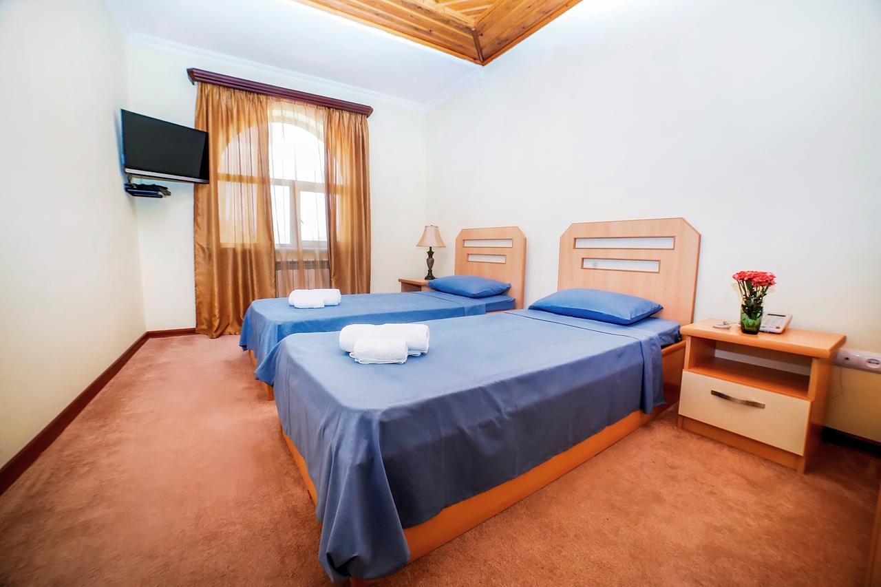 Amrots Hotel Vaykʼ Екстериор снимка