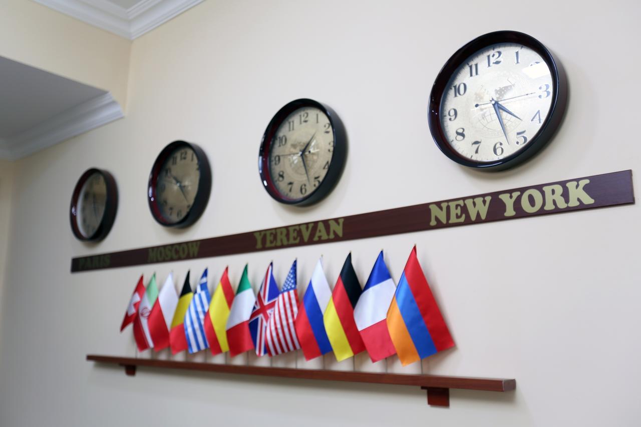 Amrots Hotel Vaykʼ Екстериор снимка